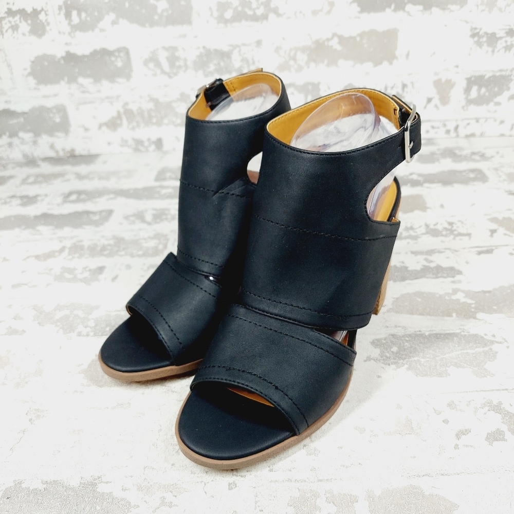 NEW DV Dolce Vita Brista Black Leather Block Heel Sandals M608 - Picture 2 of 12